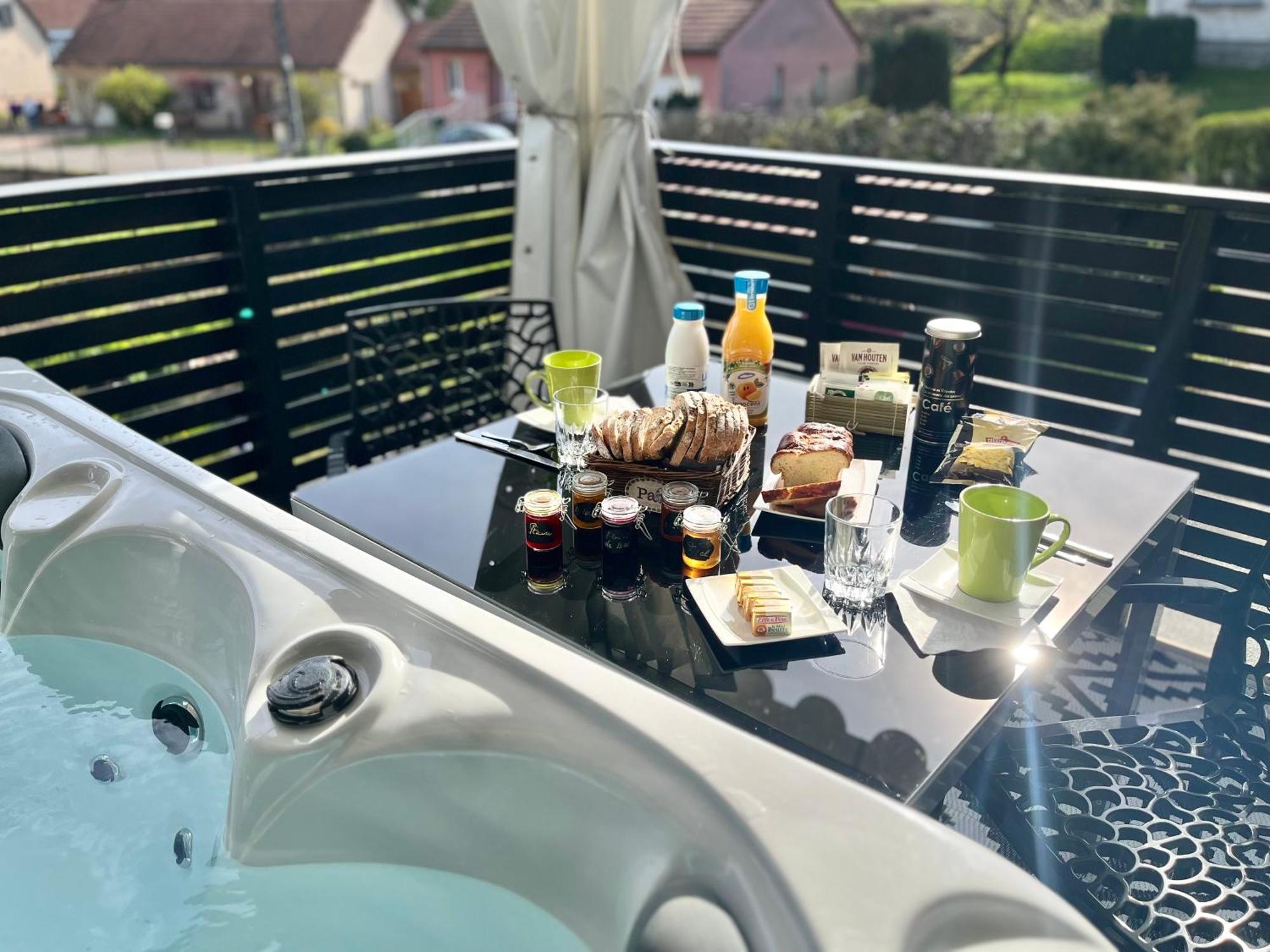Suite spa privatif Verte Vallée, séjour zen Meisenthal Exterior foto